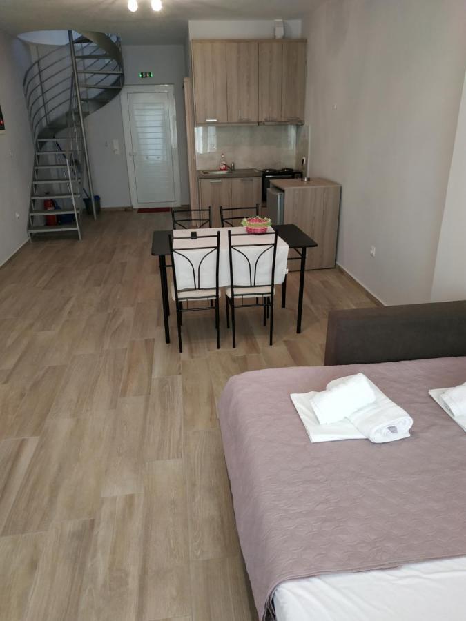 Lighthouse Apartments Chiliadou  Ngoại thất bức ảnh
