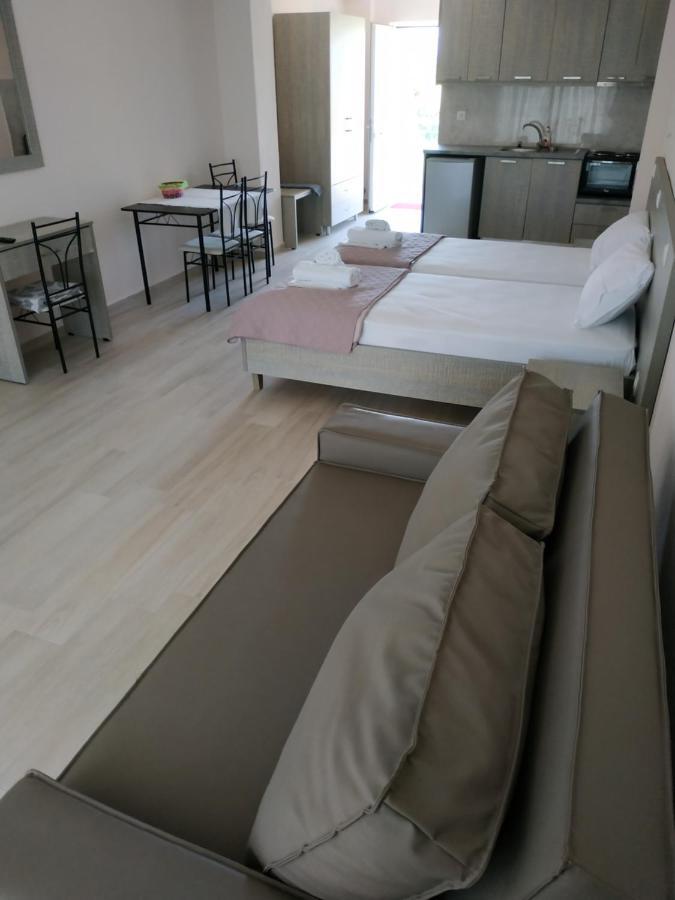 Lighthouse Apartments Chiliadou  Ngoại thất bức ảnh